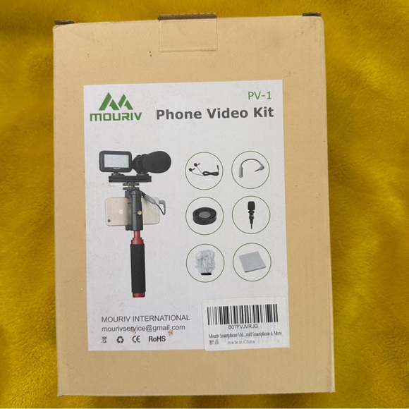 NIB - Mouriv PV-1 Smartphone Video Kit with LED Light and Microphone - Picture 2 of 5